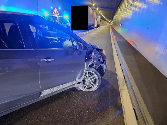 Einsatz im Gleinalmtunnel: Mehrere Feuerwehren rückten am Mittwochmorgen zu einem Verkehrsunfall mit Verletzten aus. | Foto: FF Übelbach-Markt