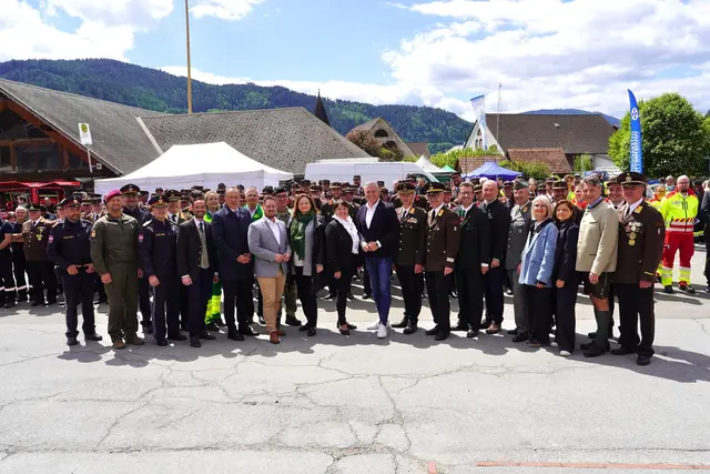 Aufwärmen für Maxlaun beim Tag der Einsatzkräfte. | Foto: Land Stmk