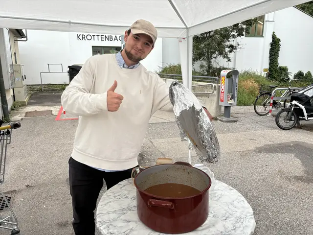 Mario Orth will ab sofort nicht mehr nur mit Essen unterstützen – am Alsergrund hilft er dabei, eine Kindergruppe zu sanieren. | Foto: Laura Rieger/MeinBezirk