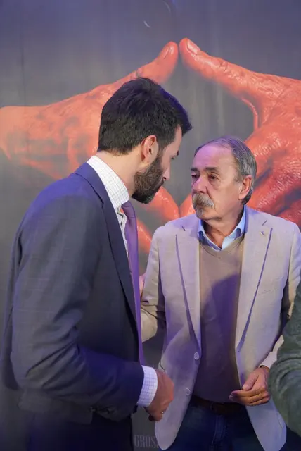 Udo Landbauer mit FPNÖ-Urgestein und Langzeit-Landtagsabgeordneten Erich Königsberger. | Foto: FPÖ NÖ