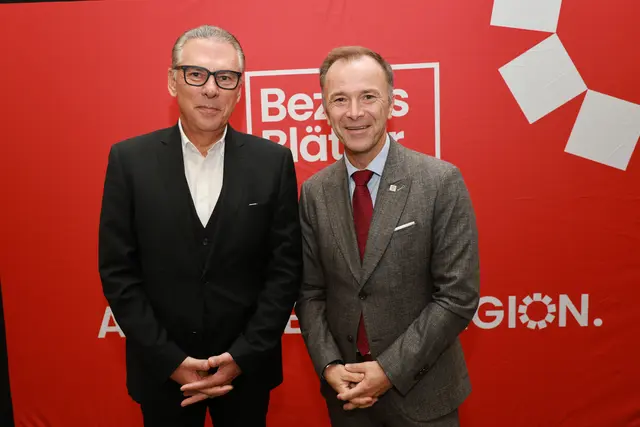ORF-Salzburg Chefredaktuer Gerd Schneider und Bürgermeister Bernhard Auinger.  | Foto: Franz Neumayr