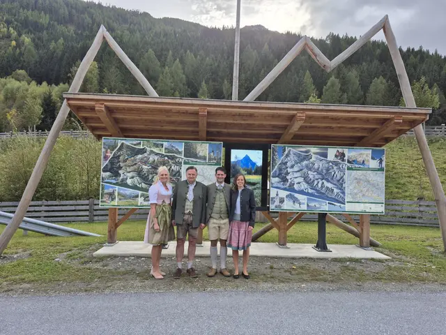 Beim Info-Point am Parkplatz im Ortszentrum findet man viele Informationen rund um Zederhaus beziehungsweise das Riedingtal. | Foto: LEADER Biosphäre Lungau