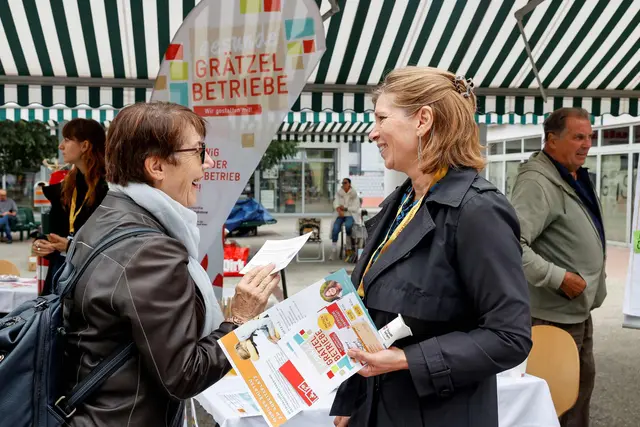 Am Vorgartenmarkt erfolgte der Startschuss für das neue Projekt "Gesunde Grätzl-Betrieb" von WiG.  | Foto: Mirjam Reither