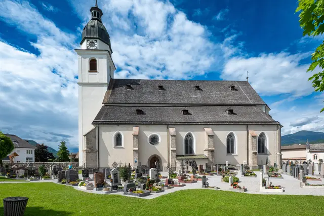 „Mit der Restaurierung und Erweiterung wollen wir sicherstellen, dass sie auch in Zukunft die Gläubigen im Gebet unterstützen und ihre volle Klangpracht entfalten kann“, betont die Pfarre Kuchl.

  | Foto: Pfarre Kuchl