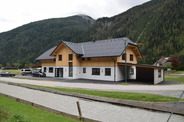 Dieses neue Mehrgenerationenhaus wurde in Tweng von mehreren Professionisten aus der Region erfolgreich umgesetzt. | Foto: meinbezirk.at/lungau