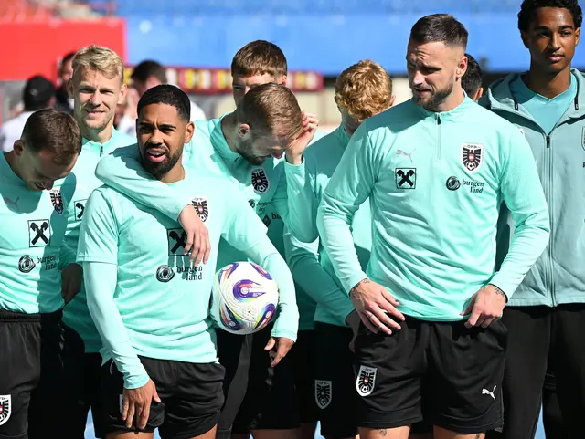 Phillipp Mwene (AUT), Konrad Laimer (AUT) und Marko Arnautovic (AUT) am Mittwoch, 8. Oktober 2025, anl. des Abschlusstrainings des ÖFB-Teams vor dem Spiel gegen San Marino in Wien. | Foto: HELMUT FOHRINGER / APA / picturedesk.com