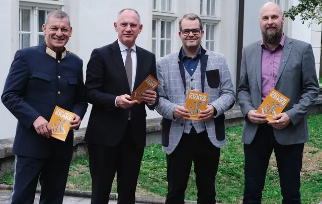 Lehrkräfte und Schulpersonal wurden für die zunehmende Gefahr extremistischer Inhalte in sozialen Medien sensibilisiert – und Strategien für den Umgang im Ernstfall wurden vermittelt. | Foto: Ferrarischule