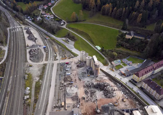 RHI-Gelände vor dem Abriss: Hier könnten sich in Zukunft neue Unternehmen ansiedeln. | Foto: Stadtgemeinde Trieben