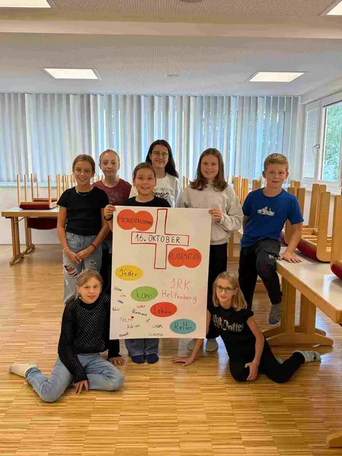 Die Jugendgruppe in Helfenberg traf sich anlässlich des Welttags der Wiederbelebung zum Erste-Hilfe-Training. | Foto: RK