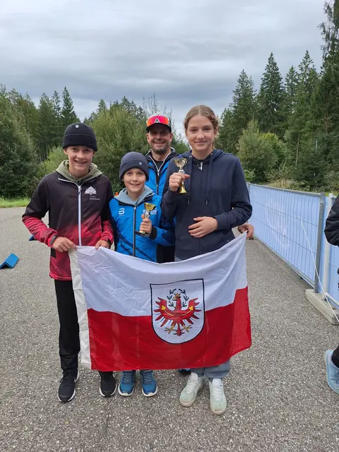 Die Biathleten aus Reutte konnten sich gut platzieren und mit den Athlet:innen aus den anderen Bundesländern mithalten. | Foto: Biathlon Team Reutte