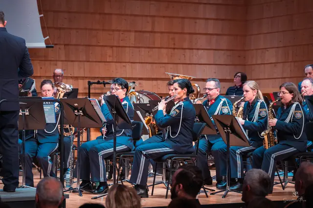 Besucherinnen und Besucher dürfen sich auf ein Konzert der Polizeimusik Kärnten im Stadtsaal freuen. | Foto: Polizeiinspektion Spittal/ Drau