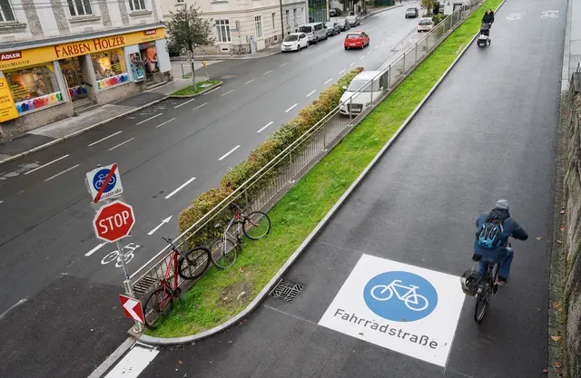Über 60 Radüberfahrten und alle Fahrradstraßen werden markiert | Foto: Stadt Salzburg/Alexander Killer