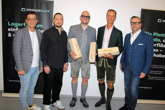 Startschuss in Köflach (v. l.): Lukas Kalcher, Georg Reschen, Jochen Schmidt, Hagen Temmel und Bürgermeister Helmut Linhart | Foto: Cescutti