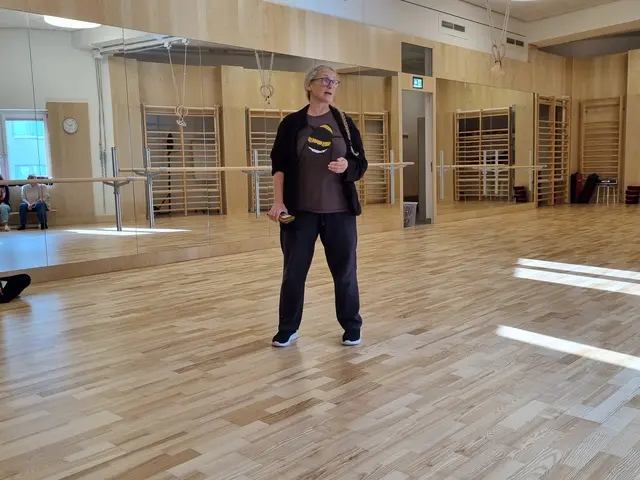 Trainerin Felicitas Fax bezeichnet sich selbst als Reisevogel und findet Wien im internationalen Vergleich ziemlich sicher. Dennoch empfiehlt sie jedem Menschen, einen Selbstverteidigungskurs zu machen. | Foto: Kristóf Paksánszki/MeinBezirk