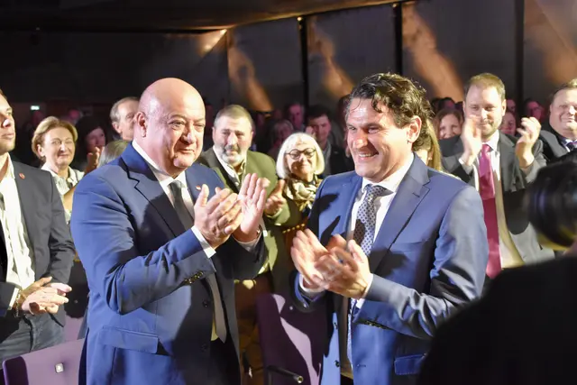 Der Zagersdorfer Christoph Zarits wurde am Freitag mit 99,51 Prozent zum neuen Landesparteiobmann der ÖVP Burgenland gewählt. | Foto: Stefan Schneider