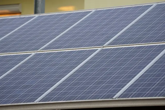 Der erzeugte Solarstrom stammt aktuell ausschließlich von Photovoltaikanlagen, insgesamt rund 140 Kilowattpeak (kWp) Leistung mit 100 Kilowattstunden Speicher. | Foto: Symbolfoto: Pixabay