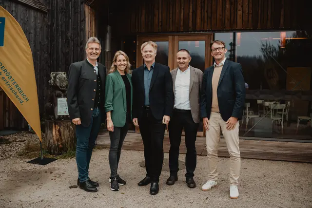 Wolfgang Schroll – Geschäftsführer NÖVOG, Kristiane Spiegl - Bereichsleitung Beteiligungs- &amp; Innovationsmanagement Niederösterreich Werbung, Michael Duscher – Geschäftsführer Niederösterreich Werbung, Andreas Purt - Geschäftsführer Mostviertel Tourismus, Moderator und Vortragender Florian Größwang - Gruber-Größwang Consulting, Agentur für nachhaltige Innovation | Foto: FK Visuals