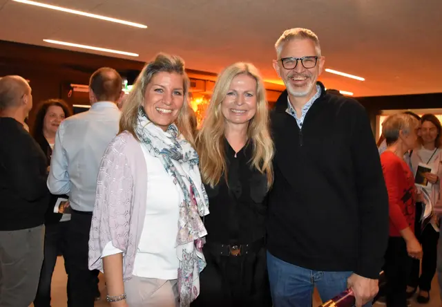 Auch TV Moderatorin Claudia Reiterer ließ sich die Premiere nicht entgehen