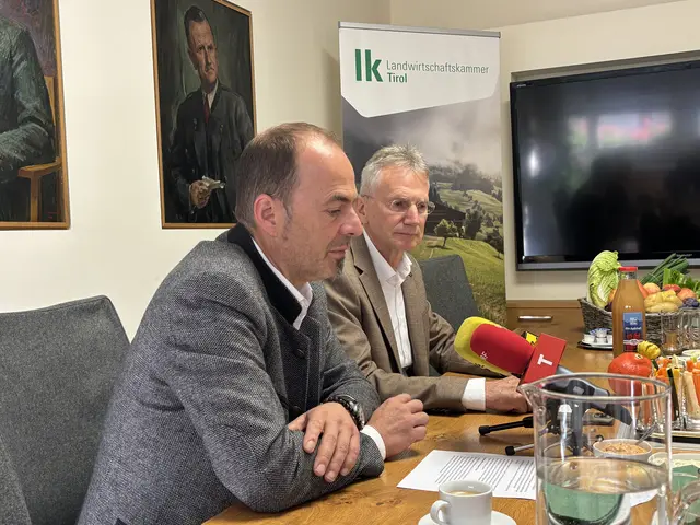 LK-Präsident Josef Hechenberger: "Es muss also das Ziel sein, vergleichbare, faire Bedingungen – zumindest innerhalb Europas – zu schaffen, damit die heimischen Betriebe konkurrenzfähig bleiben. | Foto: MeinBezirk