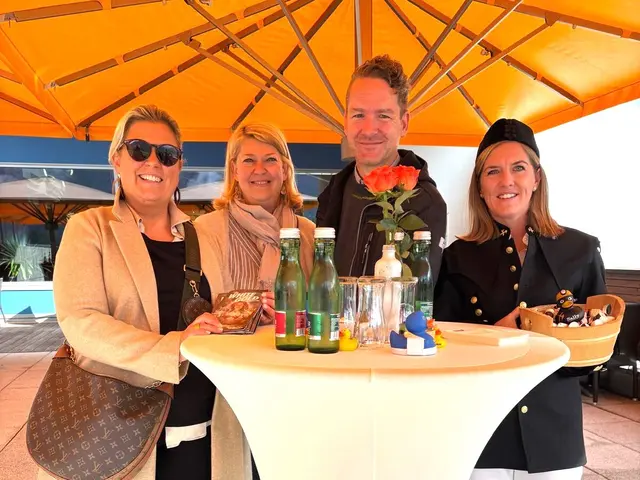 Nina Höftberger (Salzwelten), Alexandra Winter (Gästeservice Tennengau), Manfred Mader und Michaela Deisl-Gfrerer (beideSalzwelten). | Foto: Tina Rethmeier