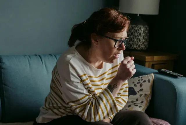Die Zahl der Krankenstände ist in den vergangenen Wochen deutlich gestiegen. Grippale Infekte und auch Corona sind wieder auf dem Vormarsch. | Foto: Annie Spratt/unsplash