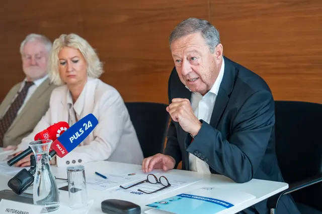 Hutgrabner kündigt eine baldige Kampagne mit Fokus auf die Vorteile der Hausapotheken an. | Foto: Valentina Marinelić/MeinBezirk