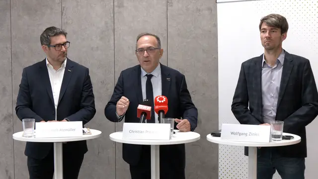 Wirtschaftskammer-Obmann Christian Prauchner (Mitte) fordert eine Erweiterung des Betätigungsfeldes für Nahversorger und eine Liberalisierung der Öffnungszeiten in gefährdeten Gemeinden. | Foto: Andreas Poelzl/MeinBezirk