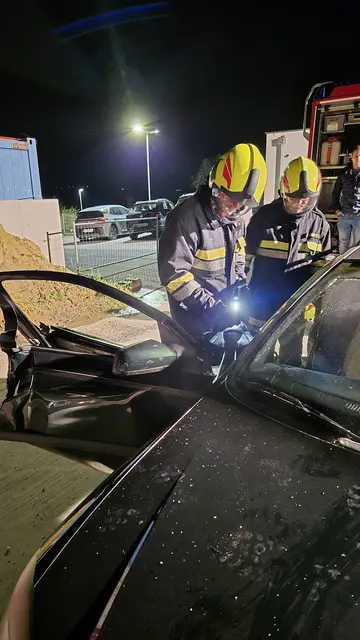 Die Feuerwehrkameraden trainieren bei den Zugsübungen den Umgang mit Maschinentechnik und Rettungsgeräten. | Foto: Feuerwehr Statzendorf