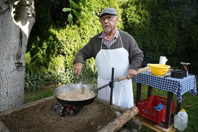 Herbert Hasenbichler Sterzspezialist. Bei ihm kann die Besichtigung der Schaumühle gebucht werde,