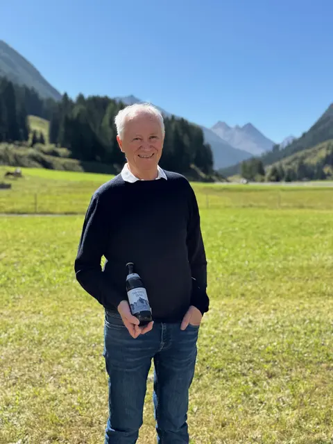 Hannes Parth präsentiert das "Silvretta Bräu" | Foto: Hannes Parth