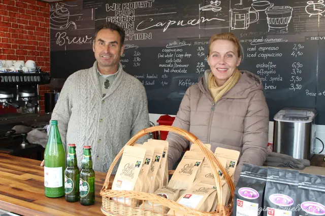 Leidenschaftliche Kaffeetrinker waren bei Franz Schön und Katalin am Stand Coffee&amp;Friends gut bedient.  