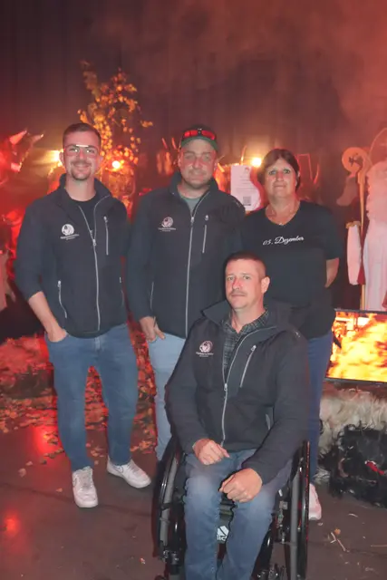 Sind aus Schlanders gekommen: Marian Kühbacher, Benjamin Noggler, Angelika Dappeiner und Christian Dappeiner.  | Foto: Elisabeth Zangerl