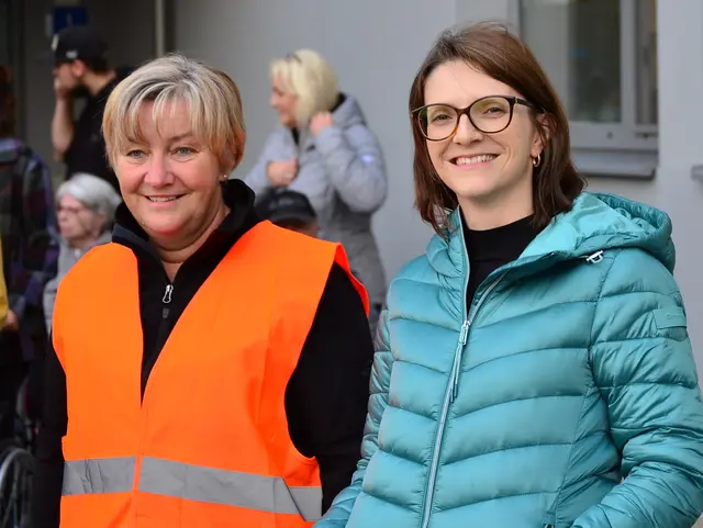 Gerlinde Niedermayr und Heimleiterin Astrid Berger - Rosner (re)