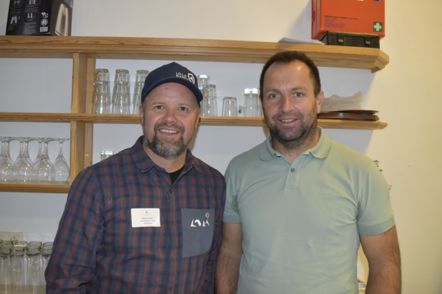 Der Gschnitzer Vizebgm. Paul Wurzer (r.) mit Stefan Ortner von der Lo.La Peak Solutions GmbH in Trins, der zu alpinem Sicherheitsmanagement referierte. | Foto: Kainz