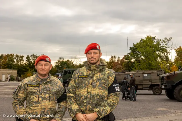 Auch Militärpolizei sicherte das Gelände ab. | Foto: www.cine-motion.at / Ivanek