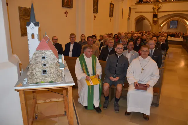 Amtseinführung Pfarrer und Vorstände Pfarre Perg | Foto: Pfarre Perg/Johannes Prinz