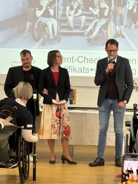 Bürgermeister Matthäus Bachernegg bei seinen Grußworten. | Foto: MeinBezirk/Angelika Kern