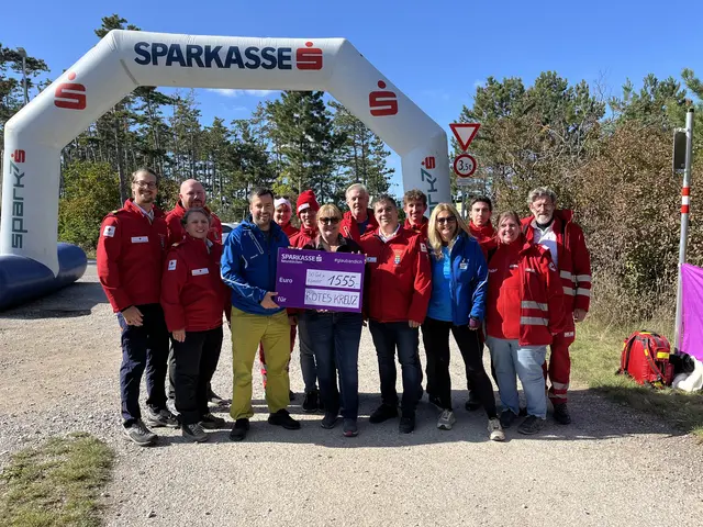 Übergabe des Spendenschecks. | Foto: Sparkasse Neunkirchen