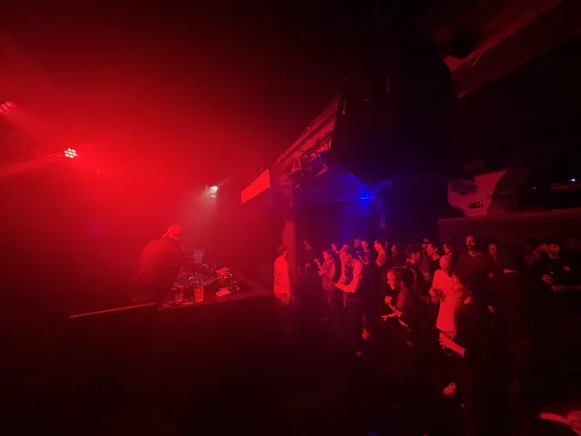 DJ Makossa ließ die Turntables glühen – Party pur bis in die Nacht. | Foto: Kendlbacher