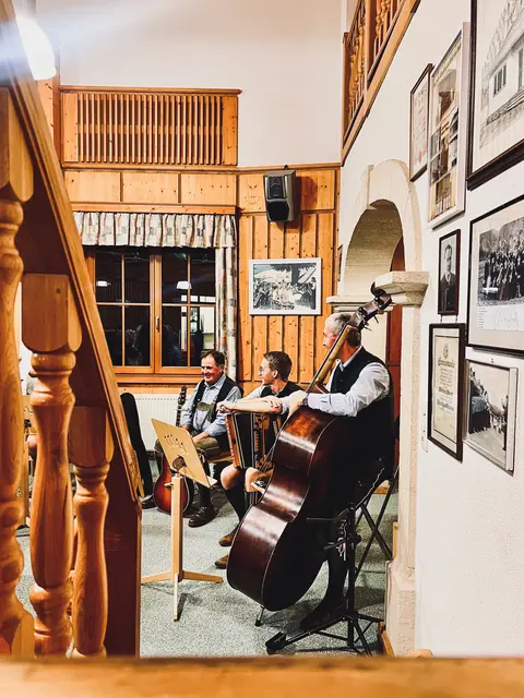 Musikalische Unterhaltung im Musikhaus