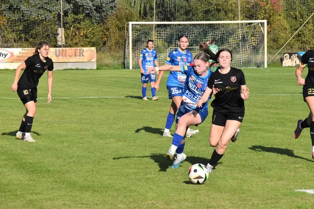Voller Einsatz: Sophia Losonczy gegen Hannah Kirnbauer | Foto: Michael Strini