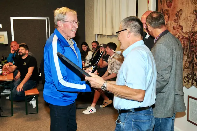 Walter Suppersberger war für die Kompanie Sistrans, die sich am 3. Platz klassierte, anwesend. | Foto: Hassl
