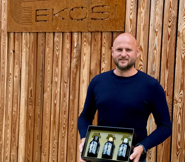 Mit einer Charity-Initiative zu Weihnachten möchte Benjamin Roßmann, Geschäftsführer und Mitgründer von Ekos den Sterntalerhof unterstützen. | Foto: Ekosi