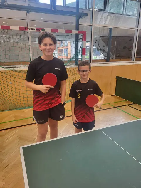 v.l.: Magnus Wörle und Patrick Chmielak waren ein gutes Team bei der Tiroler Mannschaftsmeisterschaft der U13 in Fulpmes. | Foto: Piotr Chmielak