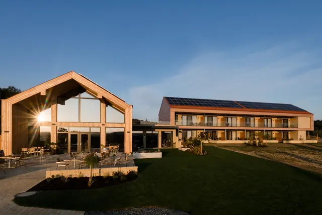 Das JUFA Hotel Neutal verzeichnete im Sommer 2025 über 12.000 Nächtigungen und damit ein deutliches Plus gegenüber dem Vorjahr. | Foto: Jufa Hotel Neutal