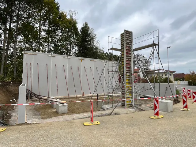 Der Bau machte rasch Fortschritte | Foto: FF Waidhofen/Thaya