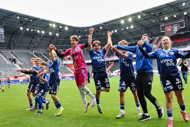 Was für ein Jubel: Die Kicker der voestalpine holten sich den ersten Sieg beim Upper Austria Lehrlingscup | Foto: LASK