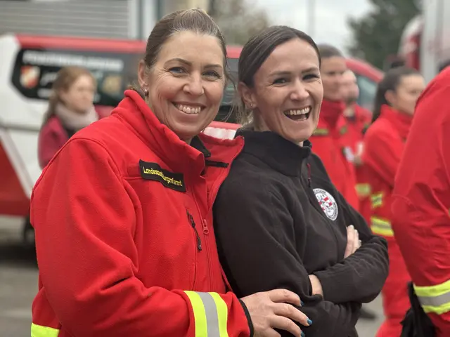 Menschen und Hunde der ÖRHB Oberösterreich stellten sich der mehrstündigen Überprüfung bei Tag und Nacht, um für die Personensuche tauglich zu sein. | Foto: ÖRHB LG OÖ