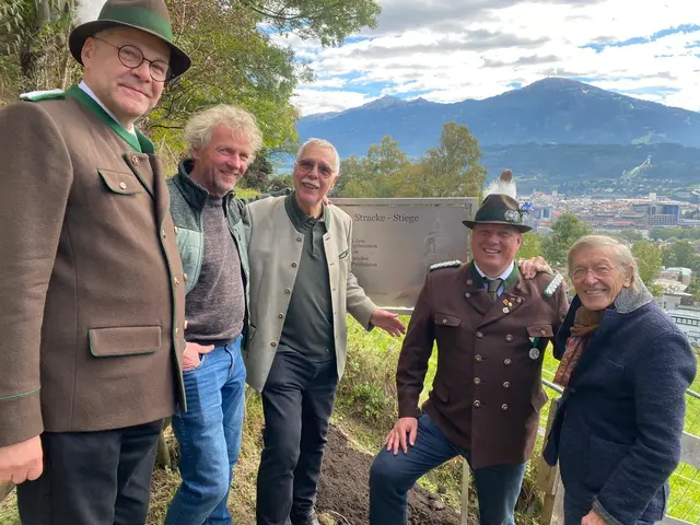 Viele Gratulanten bei der Einweihungsfeier. | Foto: Bernd Stracke