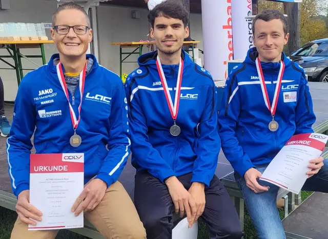 Markus Schreiner, Tobias Rattinger und Martin Pötz (v. li.).
 | Foto: LAC BMD Amateure Steyr